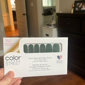 ColorStreet- She’s a Trooper